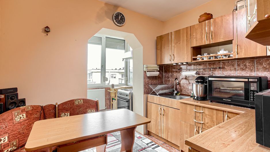 Apartament cu 3 camere zona Miorița etaj 4 - Poză 4
