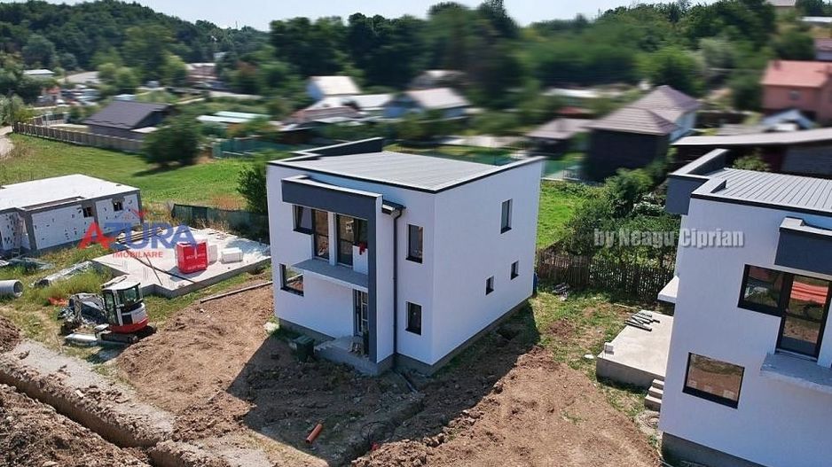 Case Noi Smeura Pitesti - Poză 13