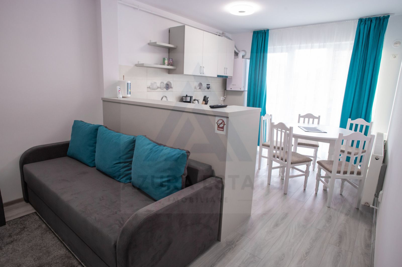 Apartament premium 2 camere balcon si loc de parcare in City Residence - Poză 1
