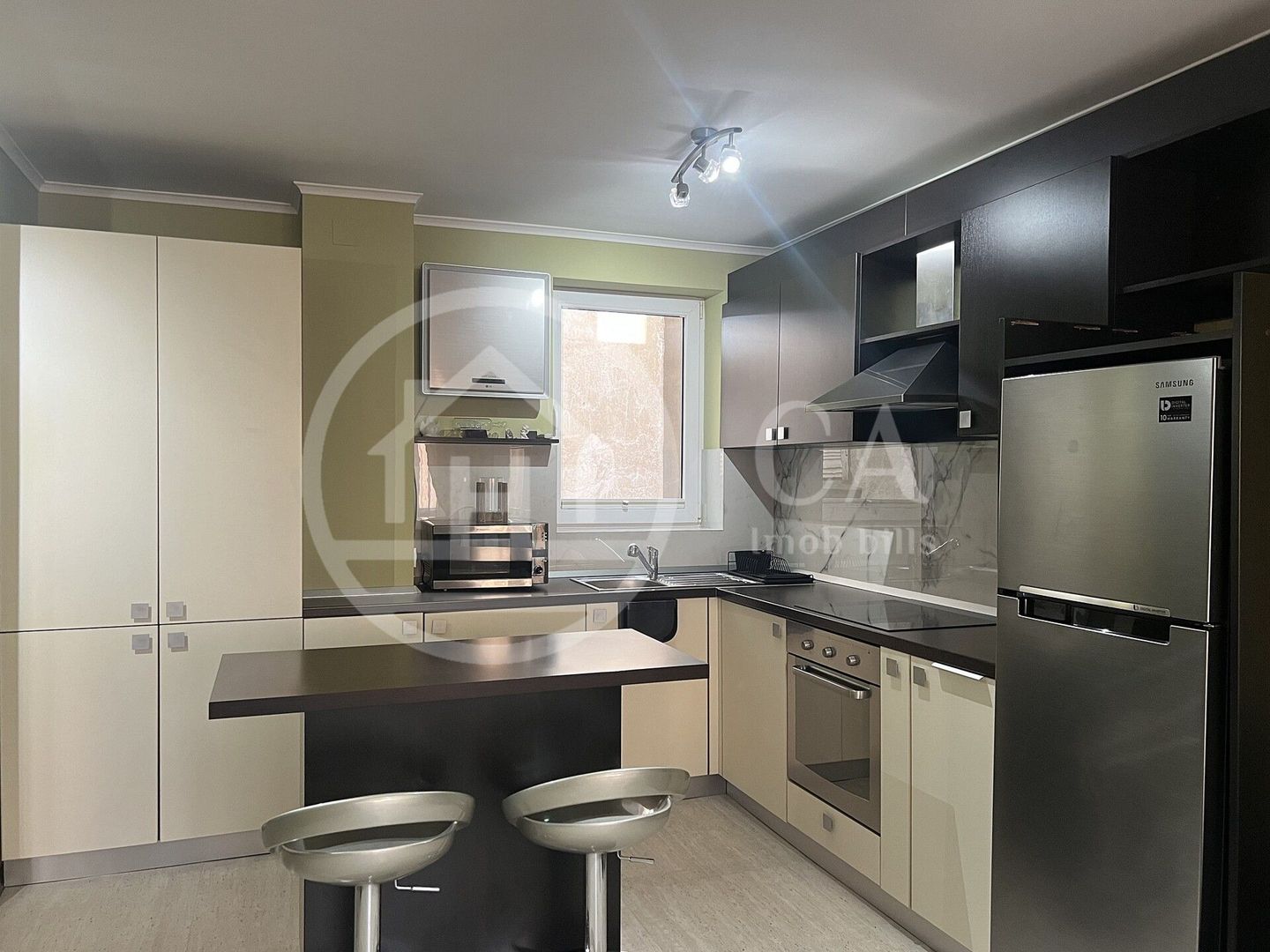 Apartament cu 2 camere de inchiriat Ultracentral Oradea - Poză 4