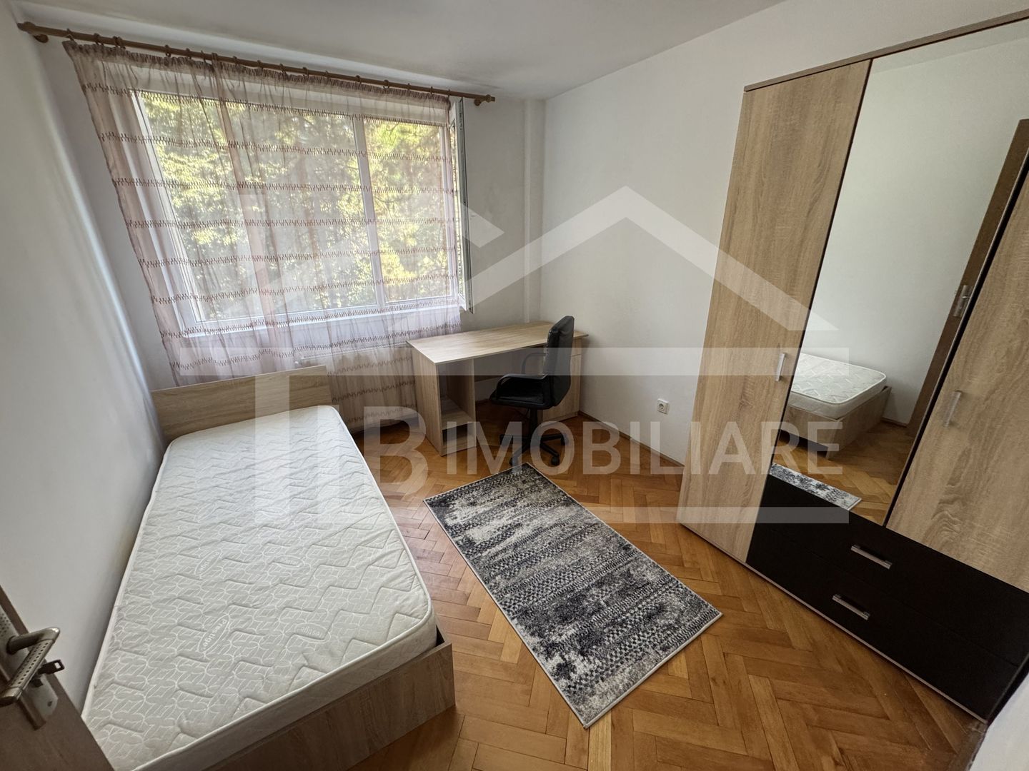 Apartament cu 3 camere, 80mp, Zona UMFST - Poză 4
