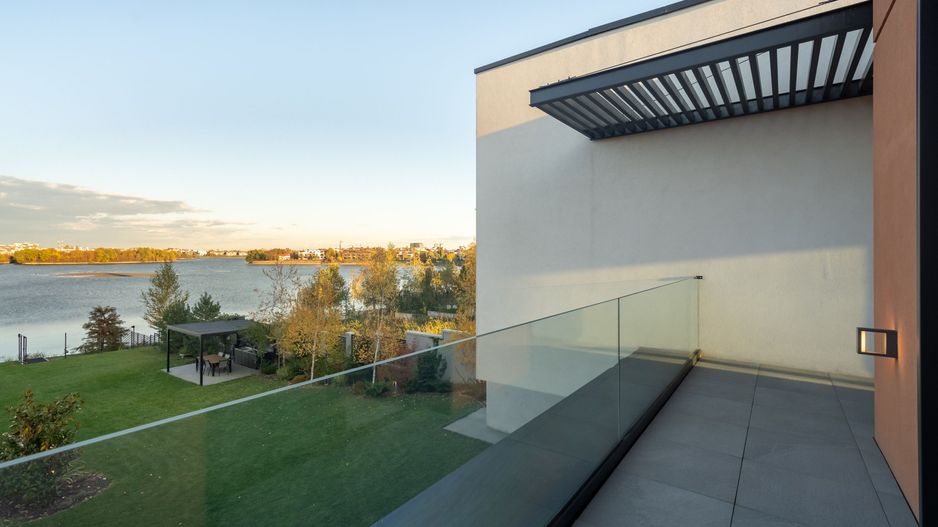 Smart-Home nZEB spectaculoasa Bucuresti Sector 1 cu deschidere lac -teren 2000mp - Poză 38