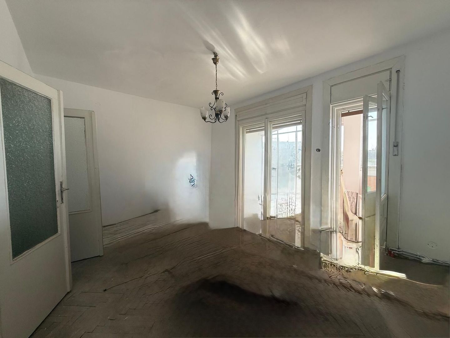 Apartament spațios 3 camere, zona centrala Take Ionescu / Str. Bucuresti - Poză 3