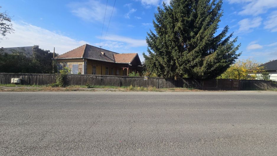 Teren intravilan 15.000 mp+casa 150mpTargu Mures,45 euro mp. - Poză 2