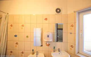 Salcamilor - Bd. Dacia, Vila renovata 223 mp utili, inchiriata! - Poză 27