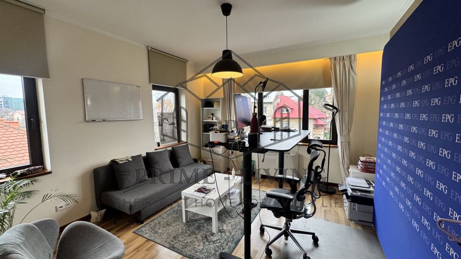 VILA DEOSEBITĂ LA VÂNZARE ÎN ZONA CENTRALĂ APROAPE DE CALEA PLEVNEI - Poză 17