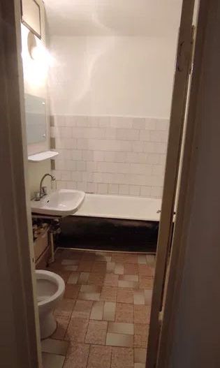 Apartament o camera, Port - Poză 4