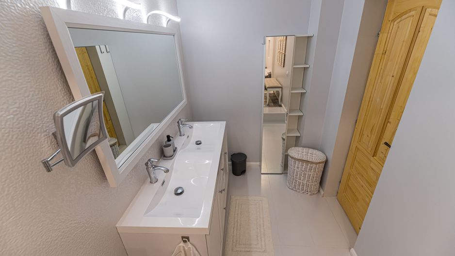 Vila de lux,  de inchiriat! Drumul Poienii! - Poză 10