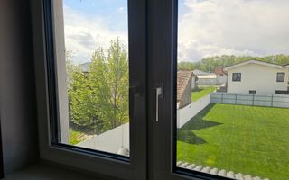 Casa generoasa, amenajari moderne - gata de mutare - Poză 7