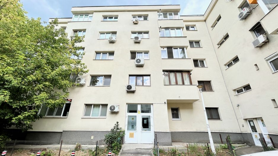 Apartament etaj intermediar, luminos, centrală proprie, fereastră la baie - Poză 16