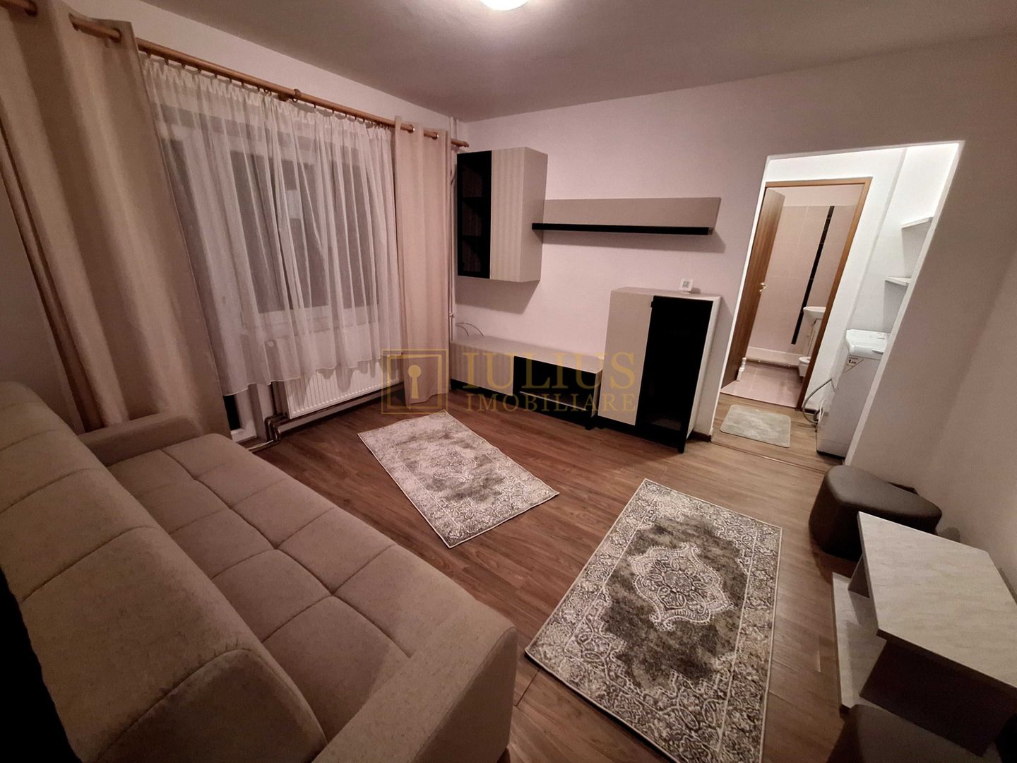 2 camere| Torontalului| centrala proprie| etaj 1| 5 minute de Iulius MALL - Poză 1