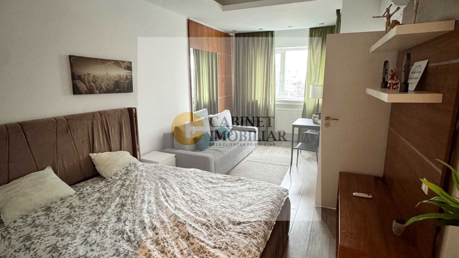 Garsoniera  | Piata  C. A. Rosetti | Vedere Panoramica  | Fara risc - Poză 1