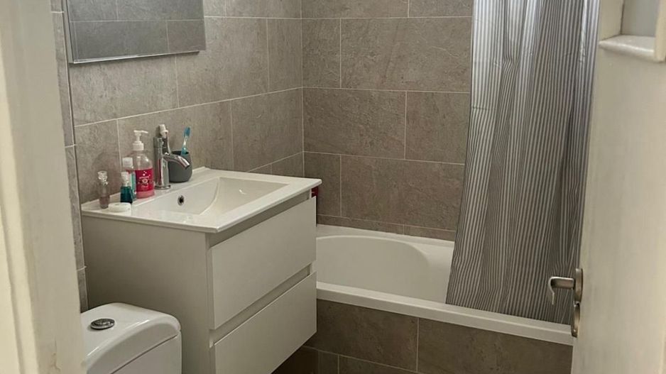 AP. 3 CAMERE 1 MAI, BLOC REABILITAT, RENOVAT, BUCATARIE INCHISA - Poză 5