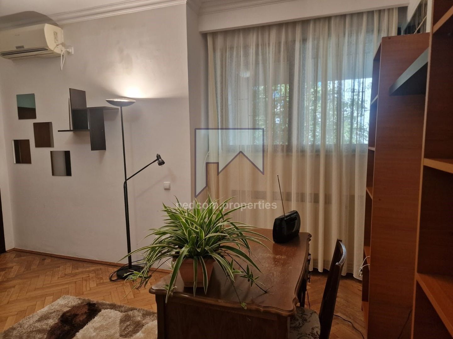 Vanzare apartament 2 camere - Vasile Lascar - Cartierul Armeneasca - Poză 3