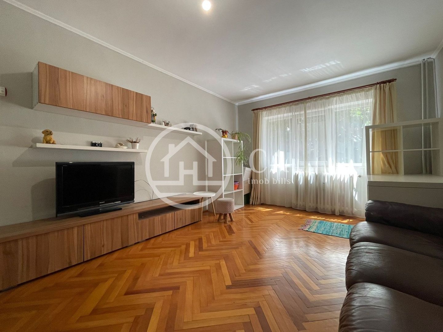 Apartament cu 4 camere de inchiriat in zona Rogerius, Oradea - Poză 4