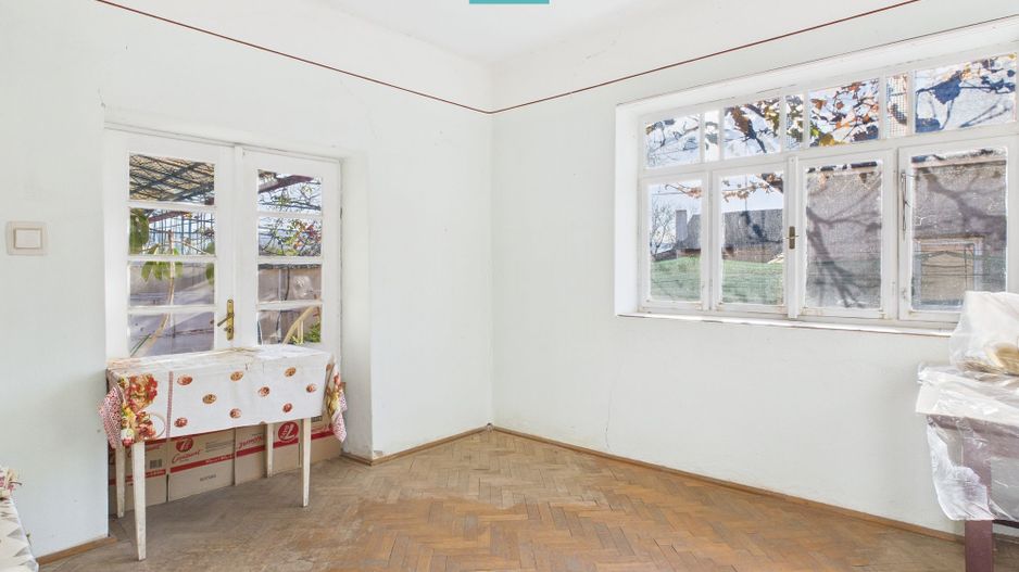 Casă+spaţiu comercial în Ghioroc, vânzare în rate - Poză 8