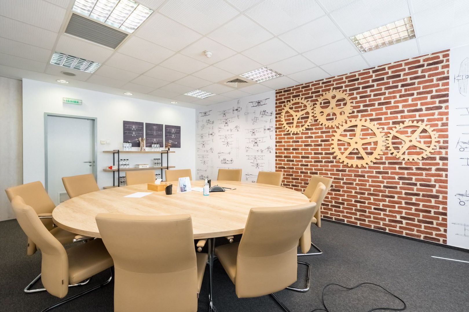 cladire de birouri 8889 mpc in Piata Alba Iulia inchiriata - Poză 1