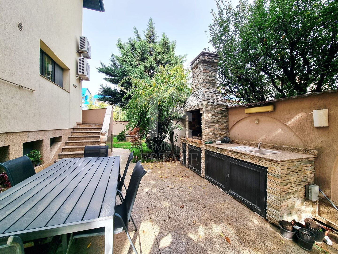 Vila 2 corpuri sector 6 -Valea Doftanei 650mp  teren 800mp - Poză 22