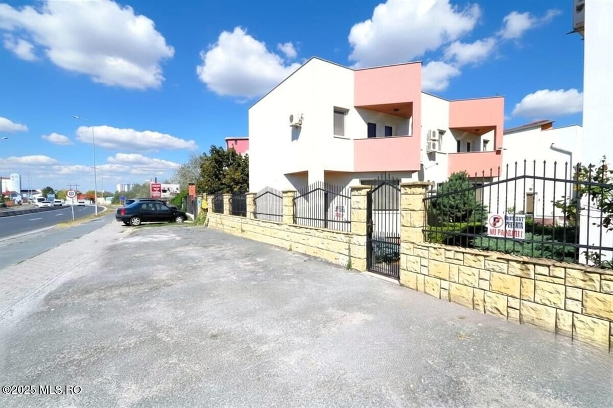 Mamaia Nord - Scoica Land, casa de vacanta la mare, P+1E+Terasa! - Poză 43