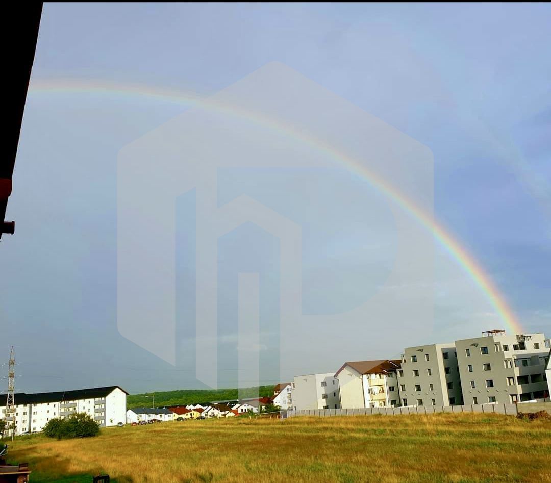 Apartament la vila/ 3 camere/ 2 bai/2 parcari/2 balcoane +pod 90 mp - Poză 4