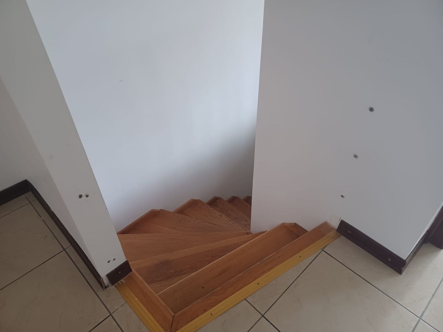 Casa insiruita, 2 dormitoare, garaj, Sanmartin. 120 000 E. Comision 0. - Poză 15