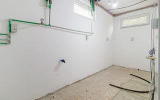 Inchiriere imobil - cu garaj si curte - birou/clinica/gradinita - Poză 25