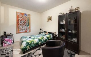 Casă individuală cu 2 apartamente de vânzare, lângă Hotel Ambasador – Dâmbovița, - Poză 4