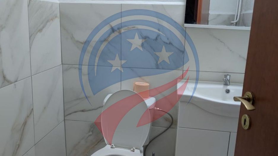 Apartament generos 4 camere, confort sporit, etaj 4/4, izolat termic - Poză 7