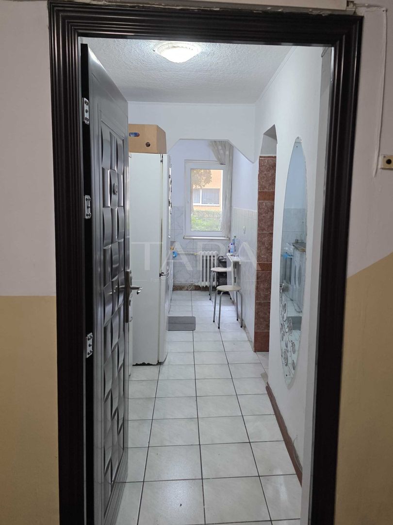 Apartament cu 2 camere, zona Piața Flora, bloc izolat termic. - Poză 3