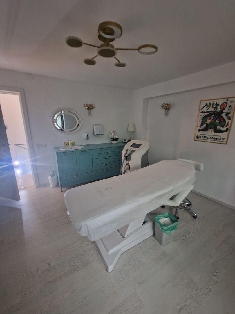 Inchiriem vila cu etaj zona Floreasca Central - Spital Floreasca - Poză 17