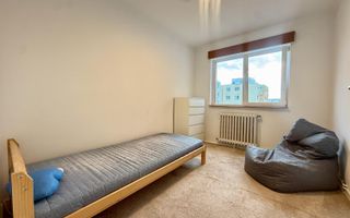 Apartament renovat, etaj intermediar, zona Bucegi - Poză 7