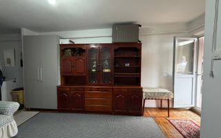 Garsoniera renovata cu balcon, etaj 4 cu acoperis, zona Garii - Poză 2