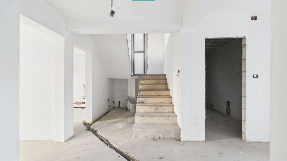 Casă individuală cu 6 camere în Sânandrei - Poză 6