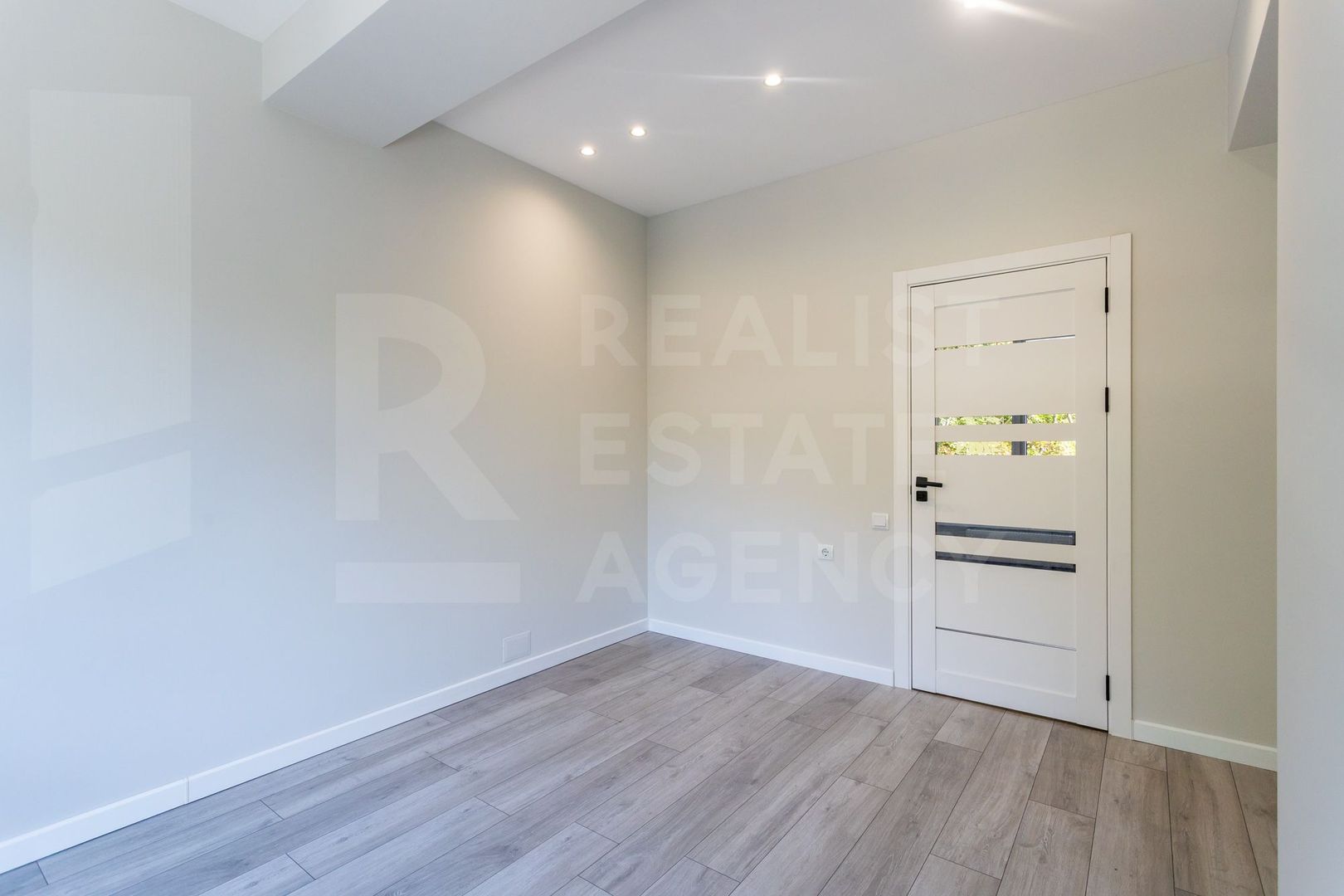 Vânzare, apartament 3 camere, 82.8 mp, str. Nicolae Dimo, Rîșcani - Poză 15