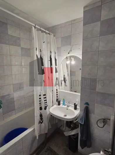 Aparatament 2 camere metrou Titan - Poză 3