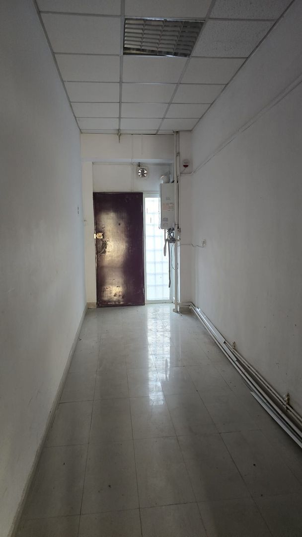 Spatiu comercial de aproximativ 120 mp | Vitrina de 14 m | I.L. Caragiale, Resita - Poză 10