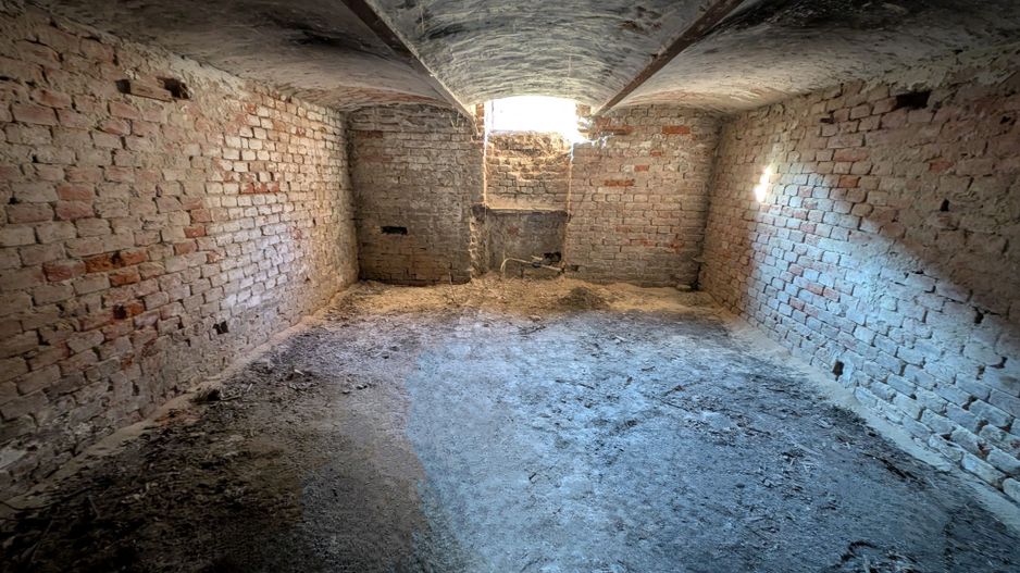 Imobil cu destinatii multiple- 6 apartamente - Poză 50