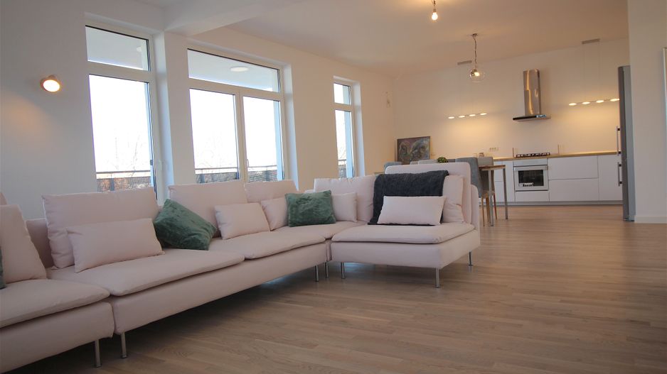 Apartament deosebit cu acces direct din lift - Poză 3