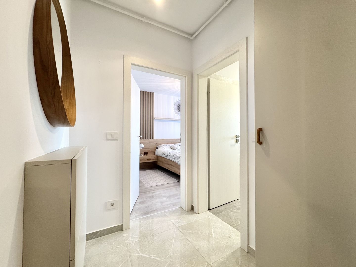 Apartament primitor, prima închiriere, cu parcare subterana, Aradulului-Iris - Poză 16