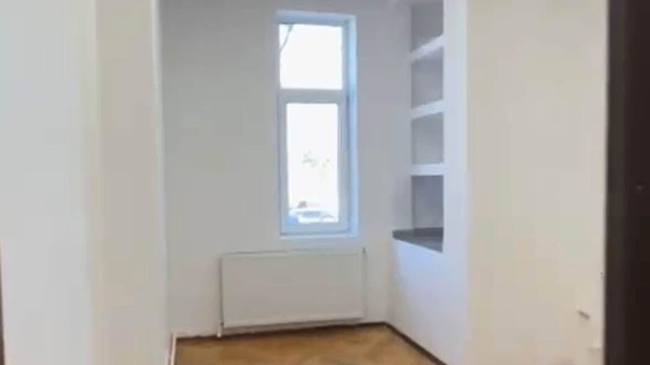 Apartament deosebit în vilă interbelică | Zonă centrală | 6 camere - Poză 4