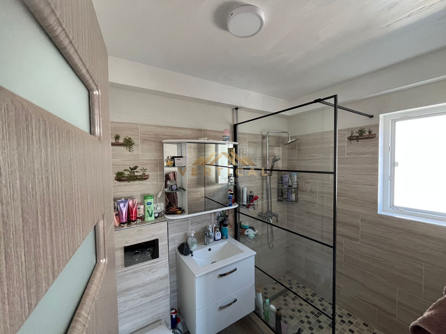 Vila Individuala 4 camere Berceni Ilfov - Poză 6
