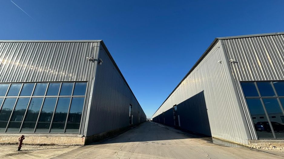 Spatii comerciale, industriale, logistice, birouri, productie, retail - Poză 12