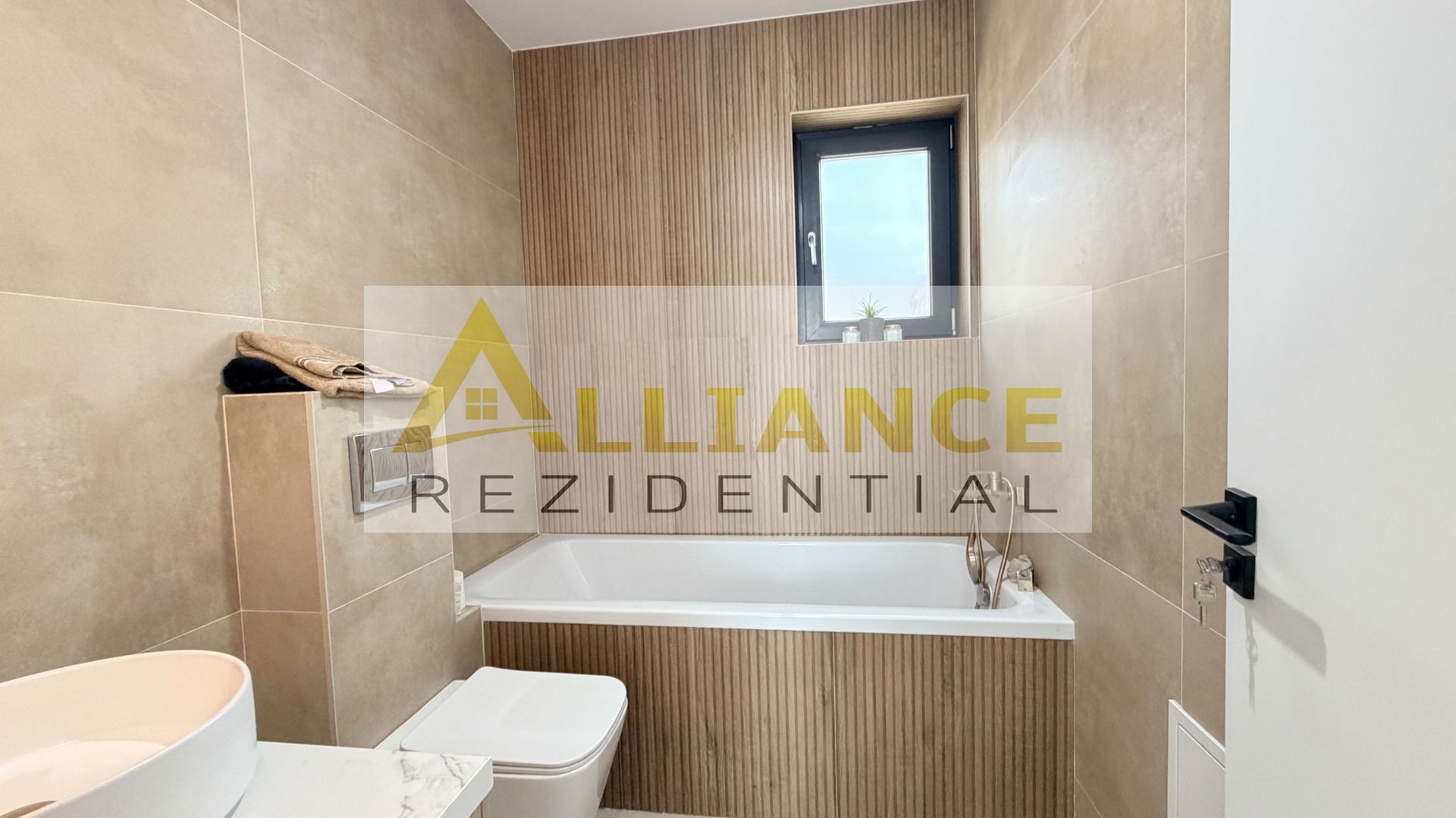 CASA DE VANZARE LA INTRARE IN COMUNA BERCENI – 5 CAMERE - Poză 9