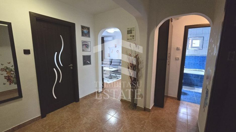 INEL I - Apartament cu centrala pe gaz, loc de parcare si pod de 60 mp - Poză 43