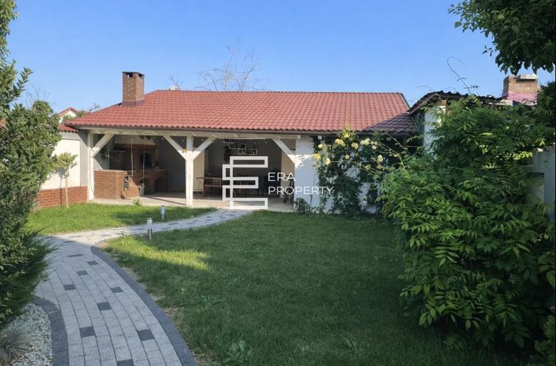 Casa individuala complet mobilata zona Lupeni, Sibiu - Poză 15
