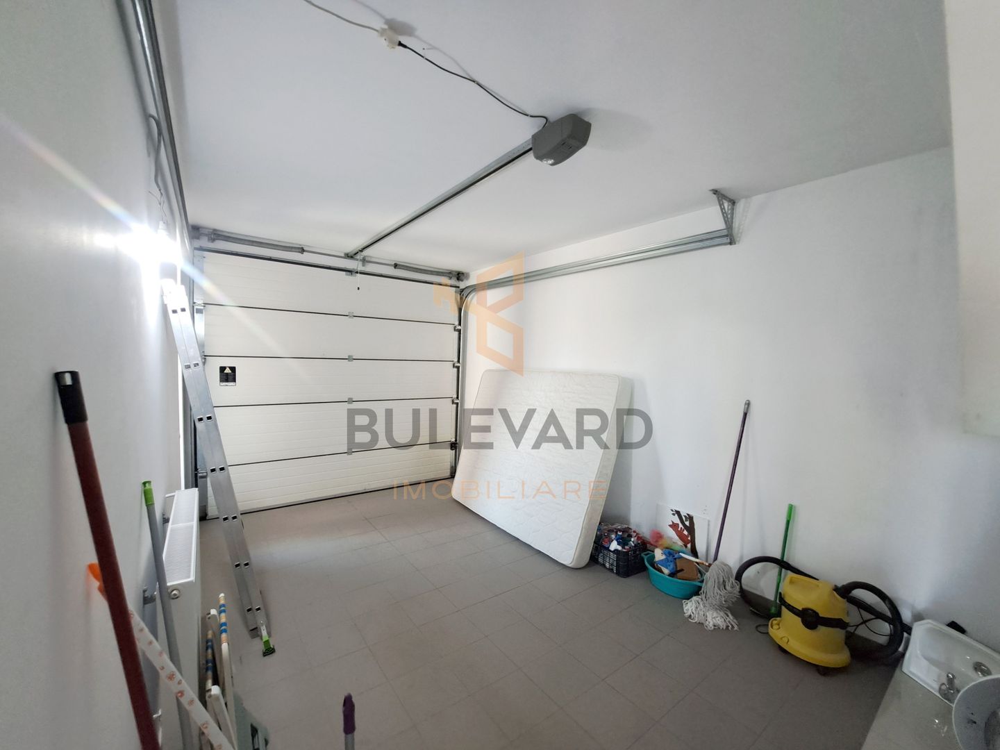 Casa tip dulplex 120 mp + 80 mp terase + garaj, zona Liceu Waldorf - Poză 23