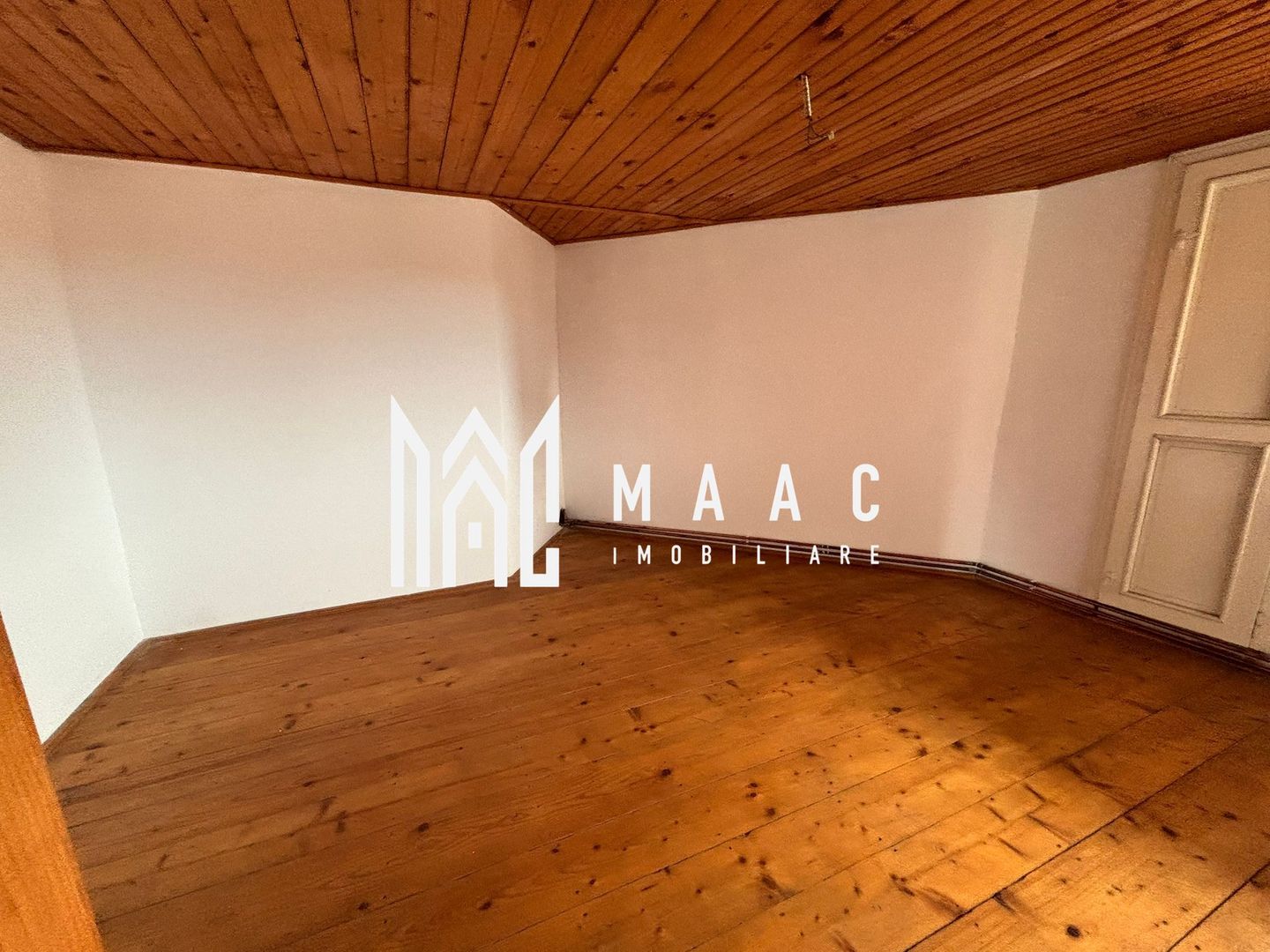 Casa Individuala | 12 Camere | 480MP | Teren380 MP | Central - Poză 2