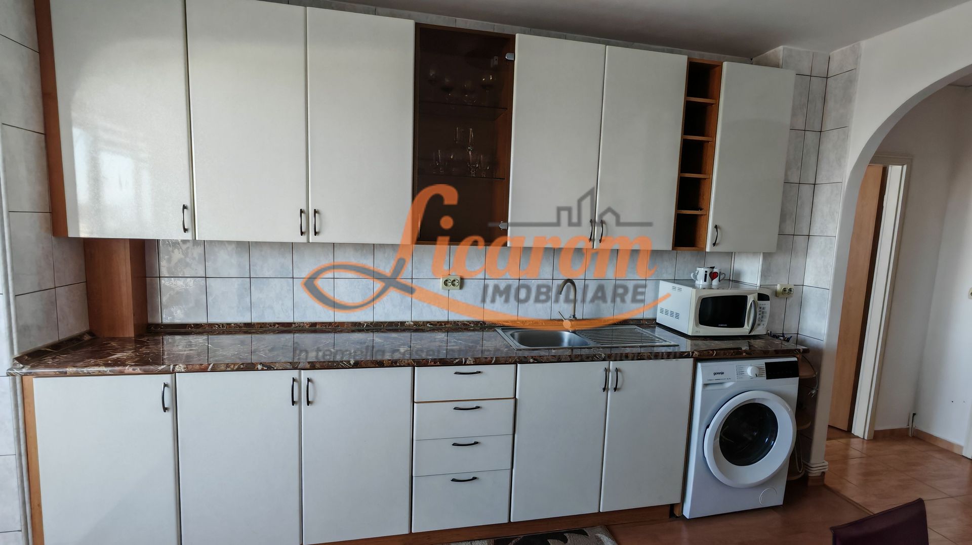 2 camere decomandat,BD Garii,etaj intermediar,pret pornire 103000 E - Poză 5