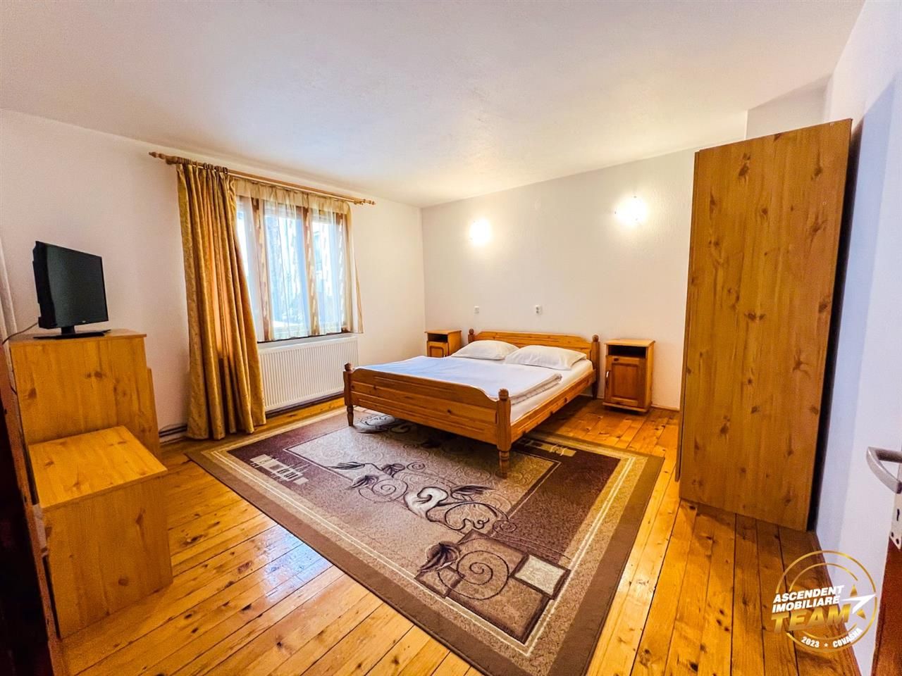 In regiune pitoreasca, cu view montan, Moeciu de Jos, Bran, Brasov - Poză 17