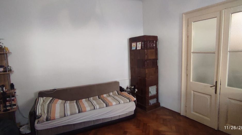 De vanzare! Apartament spatios la curte, zona centrala - Poză 5